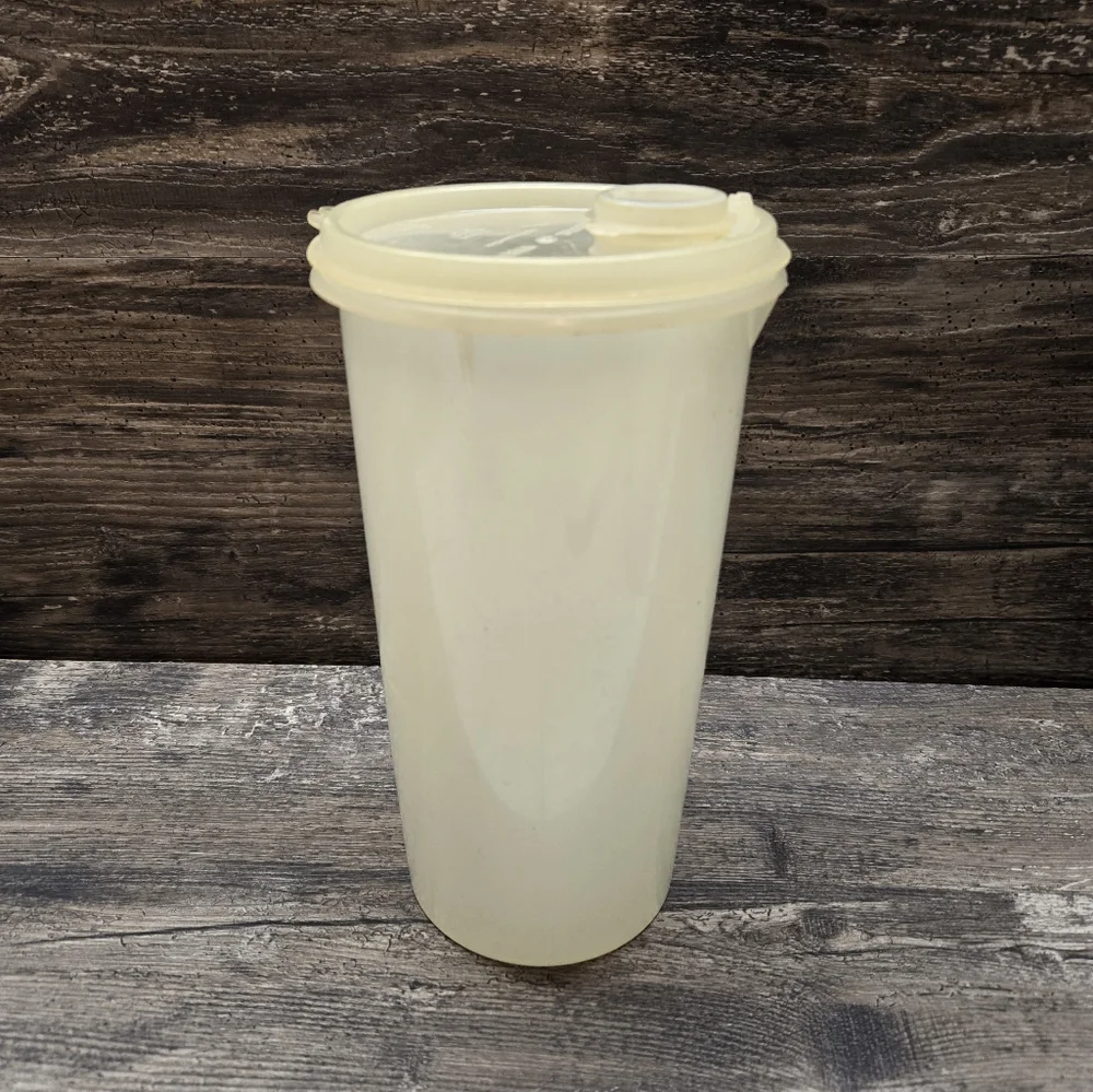 Vintage Tupperware 261-14 With Lid 563-19 Juice Container Drink Carrier Storage‎